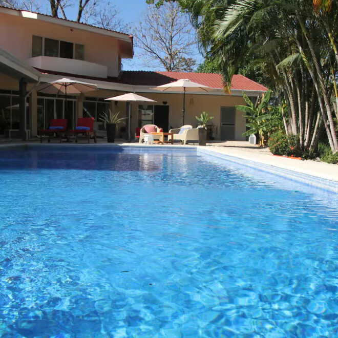 Tropical lap pool at Casa Vistas del Rio in Sámara Costa Rica